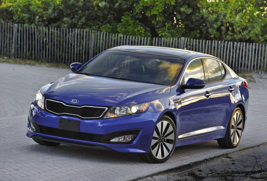  Kia Optima 2012 года  (фото 26 из 40)